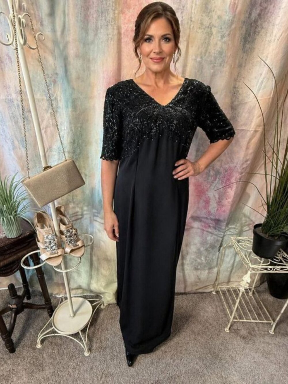 NEW VTG 📌Gunit Richly Beaded Evening - Formal Dress with Scalloped Sleeves Hem